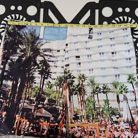 Ecko UNLTD Y2K Hotel Pool Scene Print Swim Board Shorts Men's 40 FLAWS - Picture 10 of 14